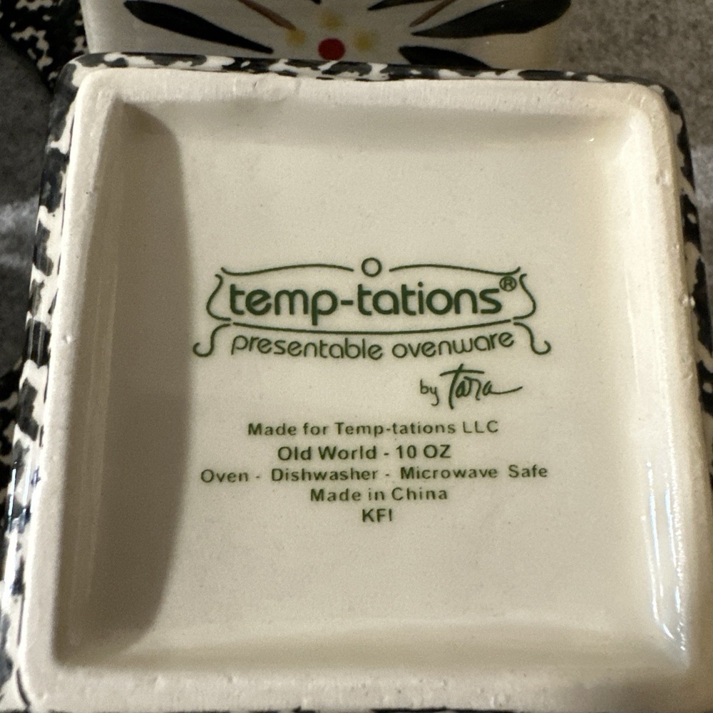 Temptations by Tara Old World Black 10 oz Ramekins Bakers set of 4 W/ Black Lids - Picture 14 of 15